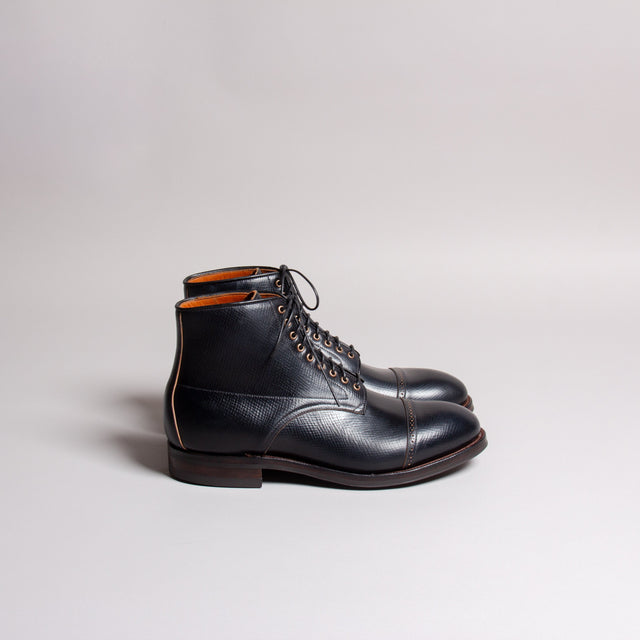 Navvy Boot™ BCT - Black Hatchgrain Shell Cordovan