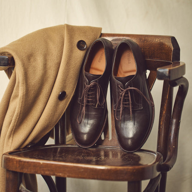 Navvy Cut Shoe - Ebony Kangaroo - VIBERG
