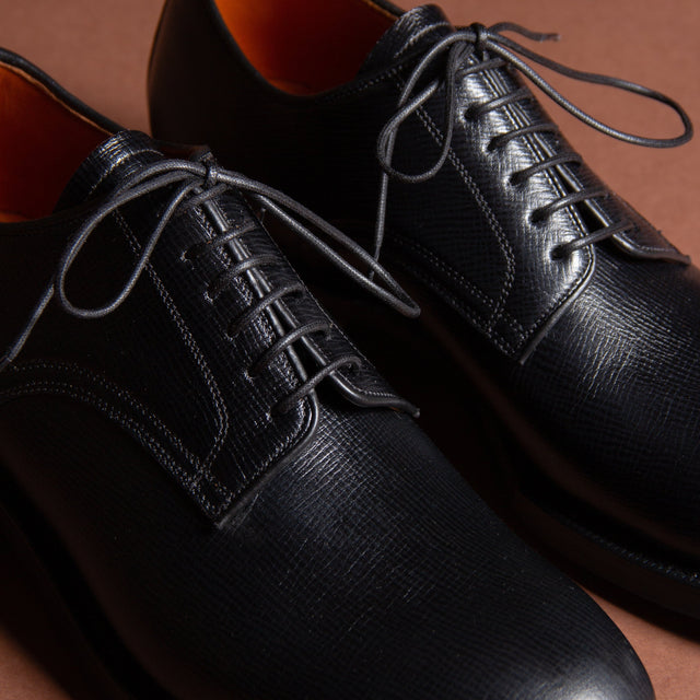 Navvy Cut Shoe - Black Alcazar