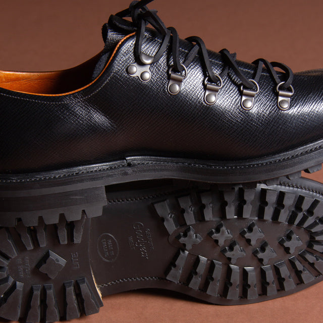 Strathcona - Black Alcazar