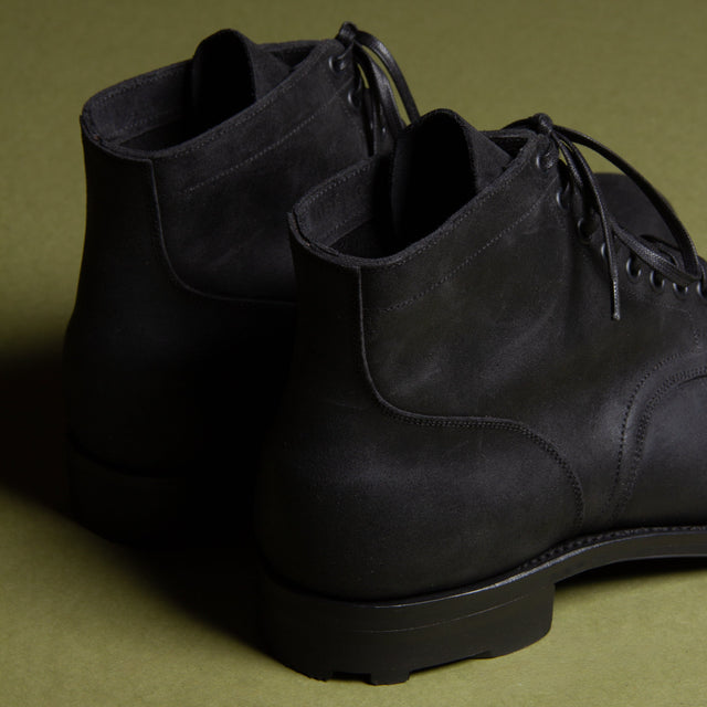 Service Boot 2040 - Black Waxy Commander - VIBERG